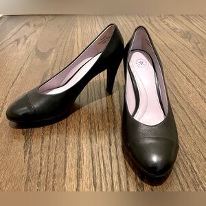 Johnston & Murphy heels